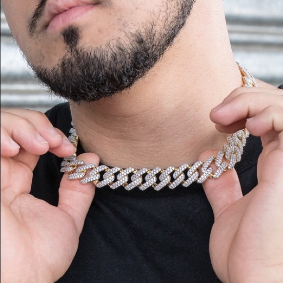 新色追加！ Necklace 大人気！ゴールデンギルトProng Studded Cuban